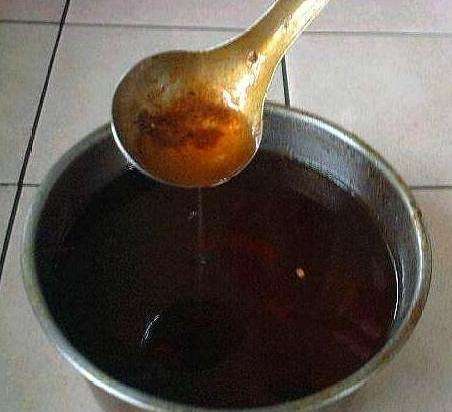 油烟机里边的废油该怎么拿来养花,用废油养君子兰