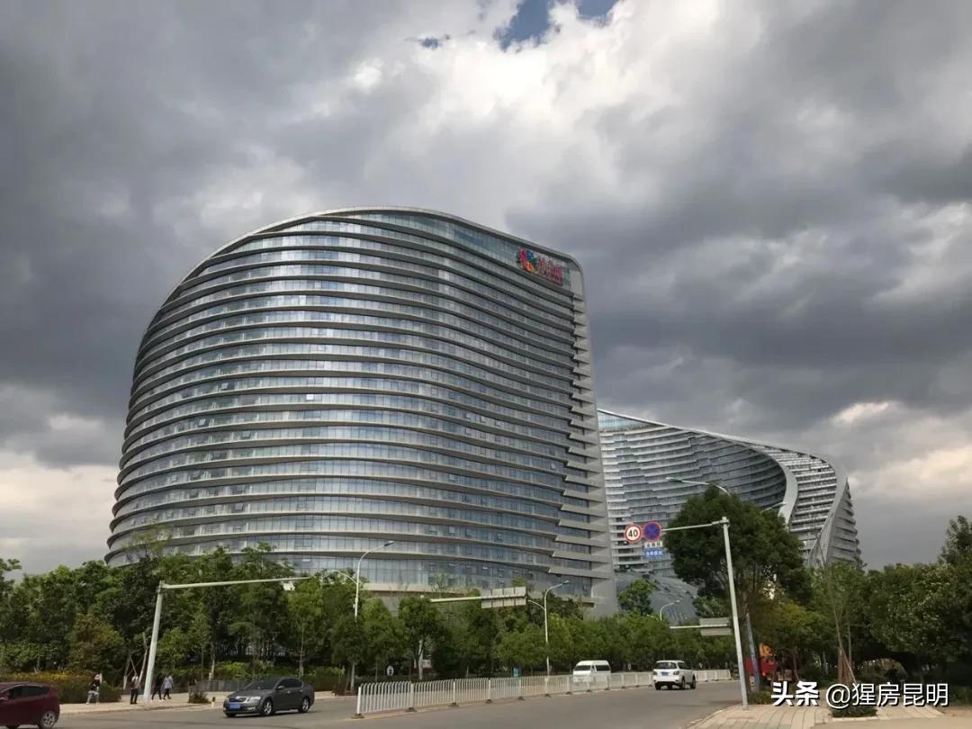 昆明23年商业情况分析,昆明商业行业现状分析