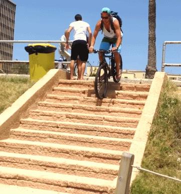 搞笑GIF段子：.我的小萝莉呢？你还我的小萝莉