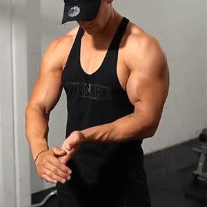 90后奶爸搞怪哄娃,肌肉奶爸带娃路人反应