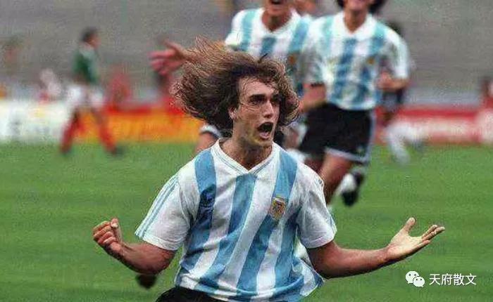 写给阿根廷足球,世界杯心墙为你写诗