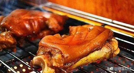 烤猪蹄摆地摊真实一年能赚多少钱,5000元创业卖猪蹄