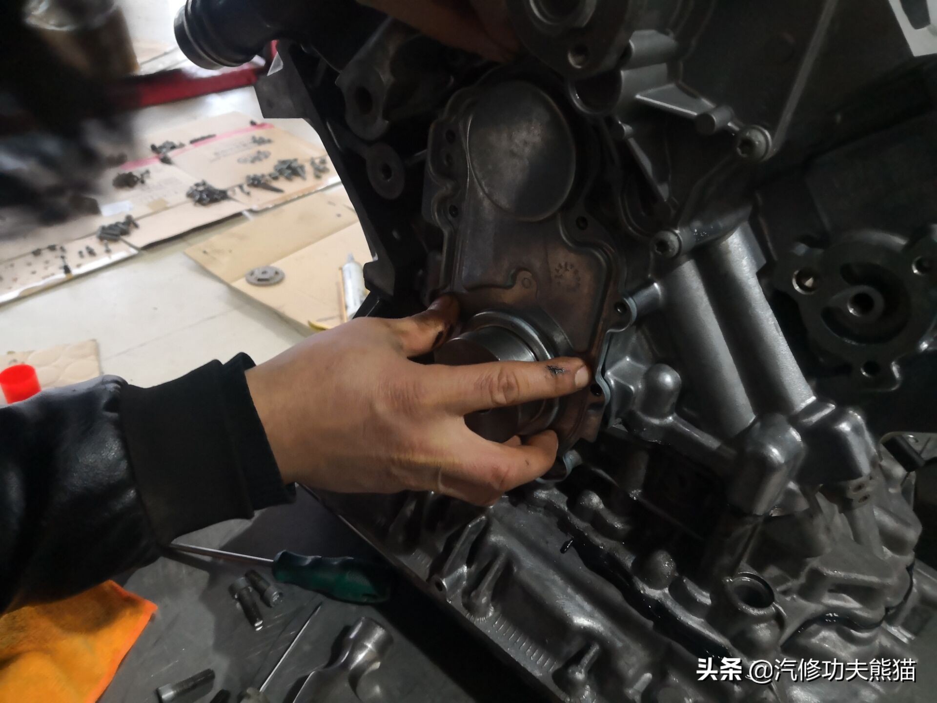 只因修烧机油却被人修到残废！4S拒修！一台奥迪Q7的重生路