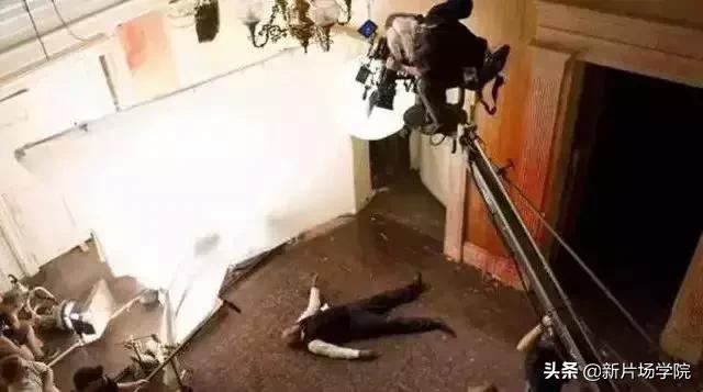 电影拍摄需要哪些灯光器材,电影灯光是什么样的