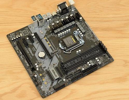 比较各个品牌的主板参数及价格,台式电脑主板哪个品牌好