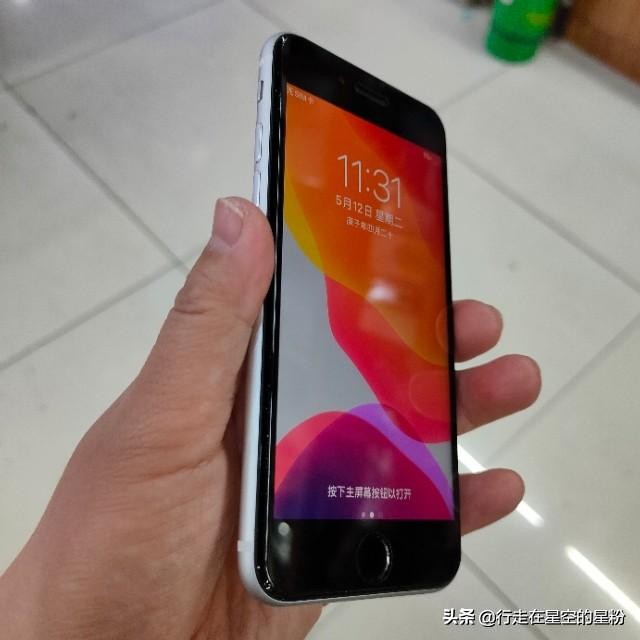 苹果se2刚发售的价格,新iphonese2发售