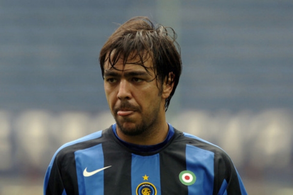 足坛76年黄金一代合影,天下足球致敬76黄金一代