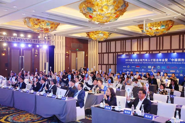 评论区展开了激烈的学术讨论,激烈讨论踊跃发言