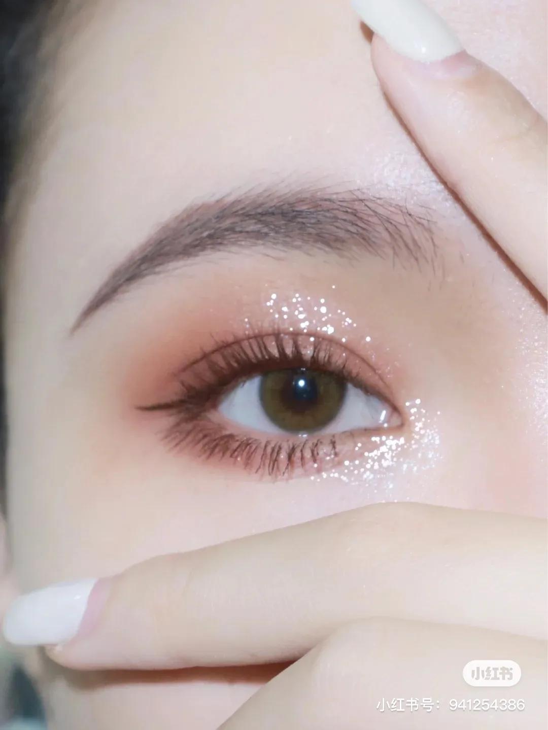 适合秋冬的大地色眼影盘,3款让人哇塞的平价眼影