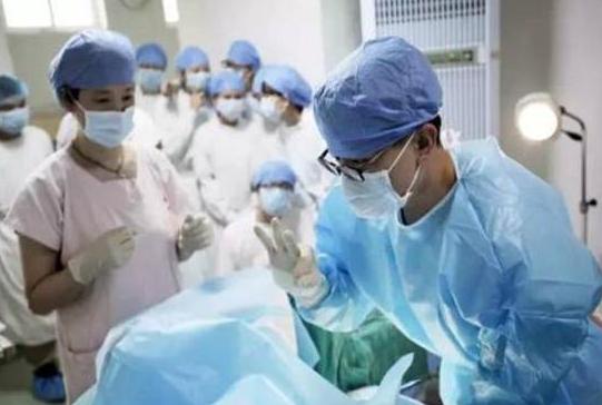 分娩时产房为什么那么冷,产房分娩的温度