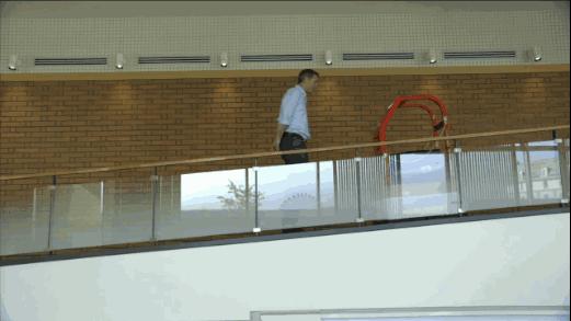 机器人让工人失业,机器人失业