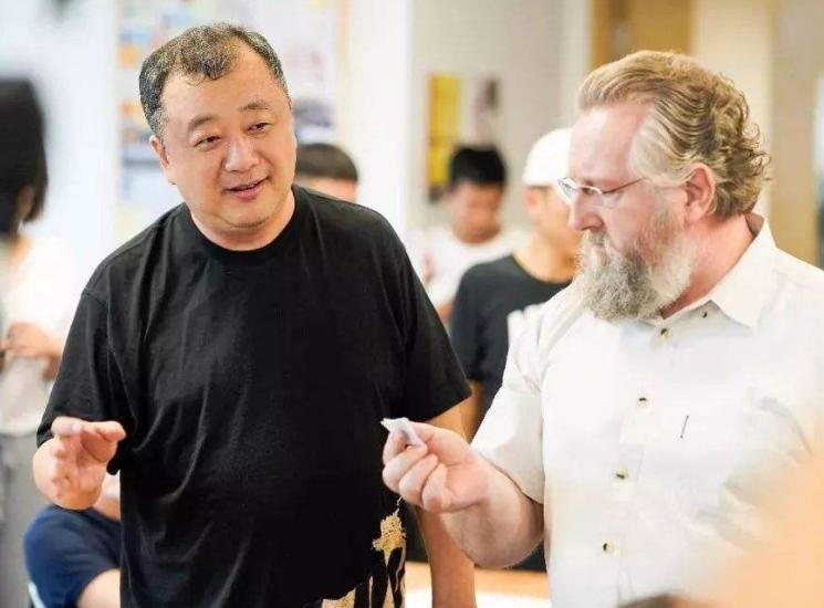 《带着爸爸去留学》：教你成为父母后如何重启自己的第二人生