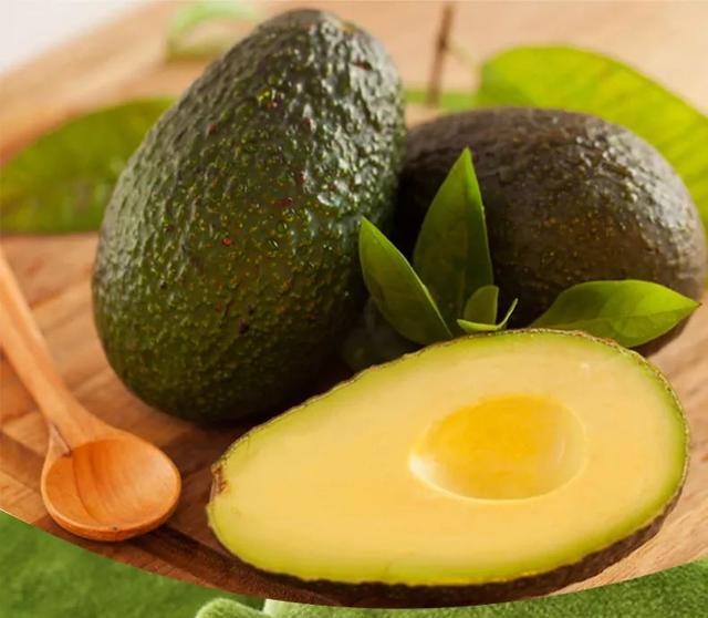 能当护肤品的小黑裤！显瘦润肤还保暖，好穿到李湘直接开直播叫卖