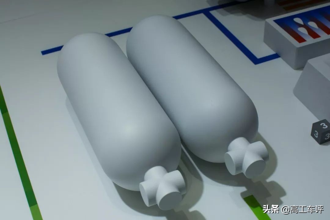 氢燃料电池发动机的工作原理图,氢燃料电池工作原理3d视频