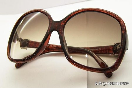 太阳镜镜片掉了如何装,太阳眼镜镜片脏了怎么清洗