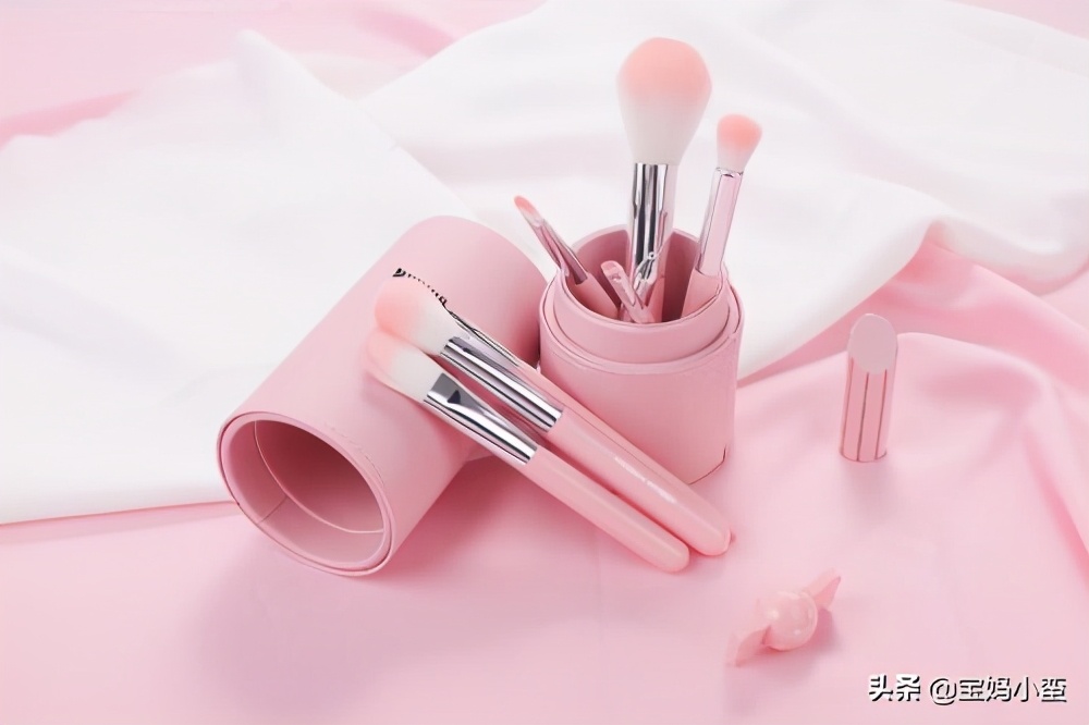 百雀羚化妆品的正确使用顺序,兰蔻化妆品的正确使用顺序