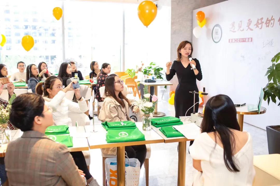 闺蜜奇怪的组合,闺蜜间奇奇怪怪的默契