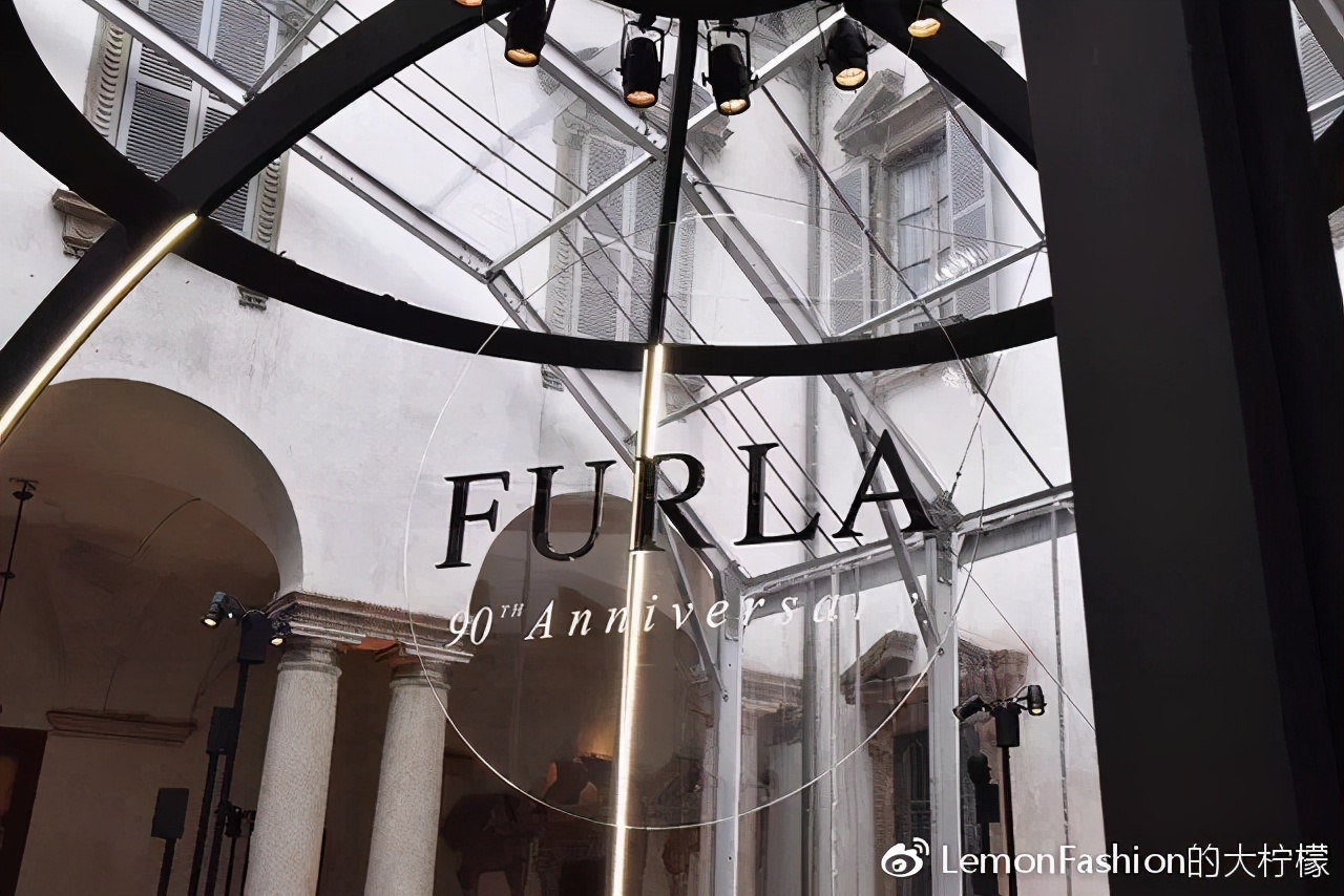 FURLA：轻奢包界的“扛把子”