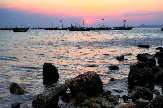 青岛文艺小岛旅游攻略,青岛旅游居住小岛有哪些