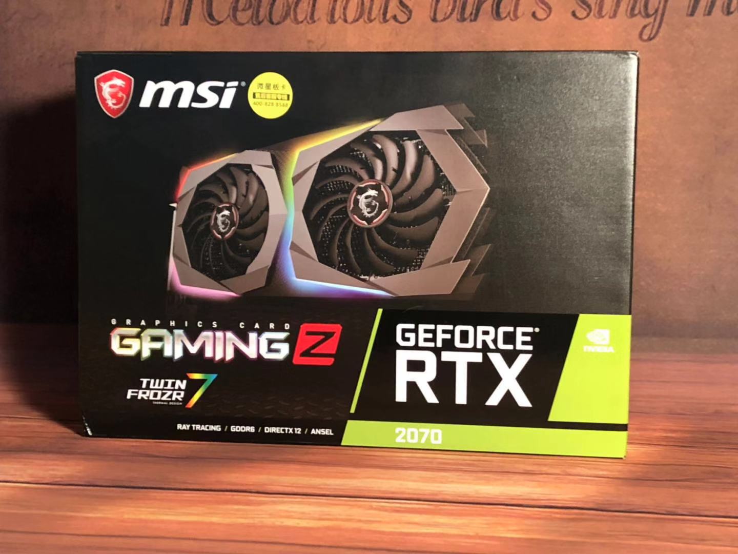 感受极地的温馨，8102年的纯白色装机推荐