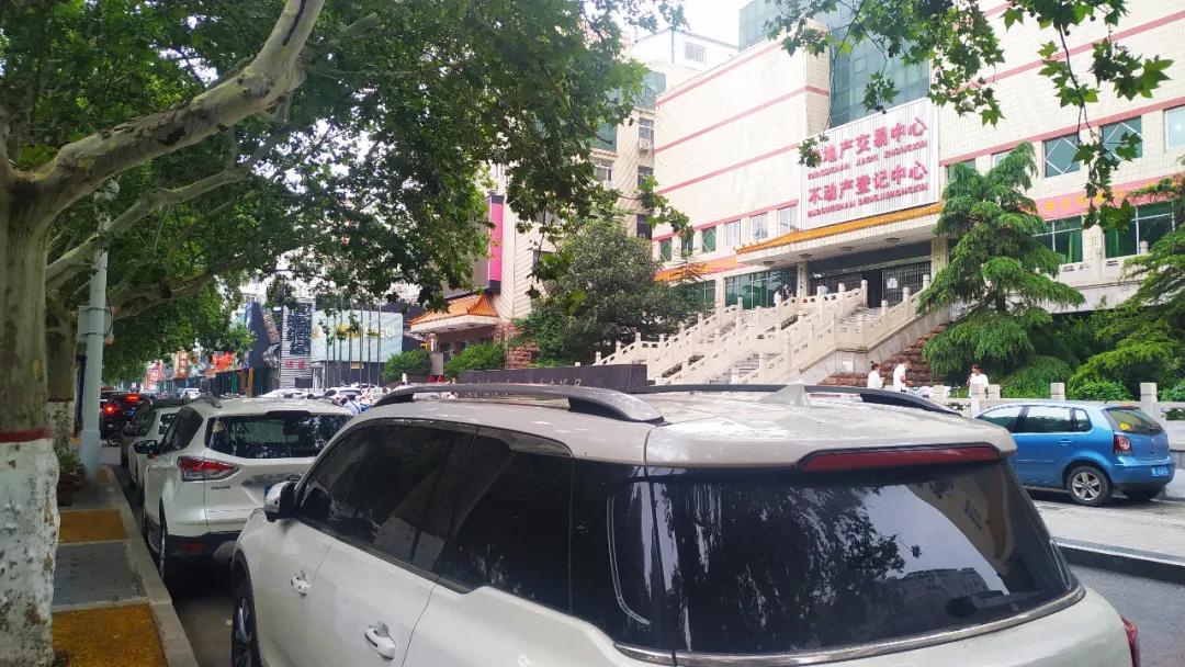 通过价格杠杆来缓解园区停车压力,市场杠杆与经营杠杆