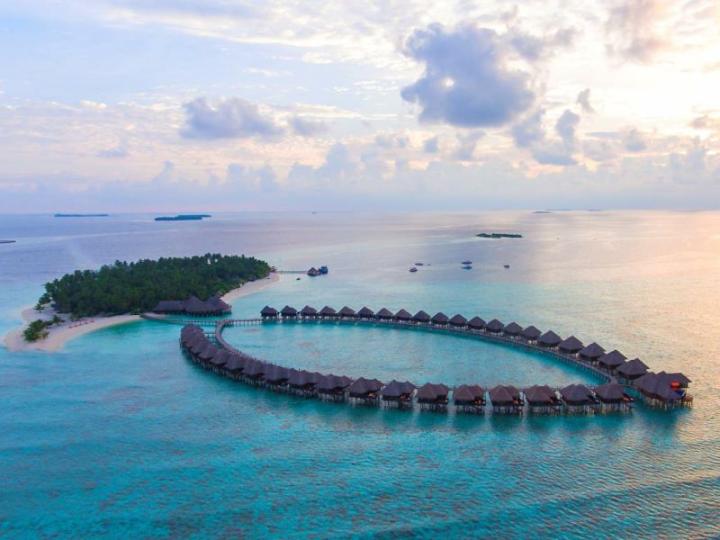 马尔代夫有拖尾沙滩的岛屿,马尔代夫有拖尾沙滩和水房的岛屿