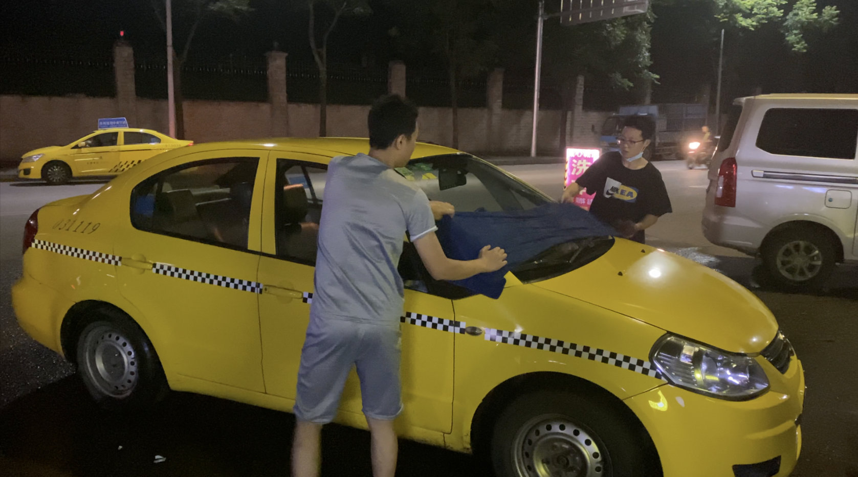 女司机代驾的真实收入,女孩跑代驾能赚多少钱