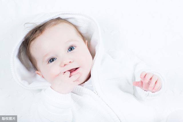 四岁戒掉吃手的最佳方法,如何让4岁的孩子戒掉吃手的毛病