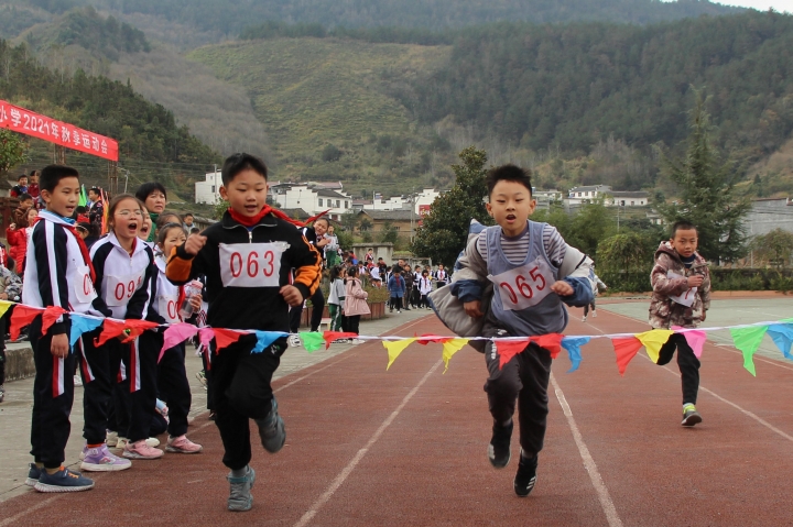平利县大贵镇中心小学,平利县大贵镇中心小学运动会