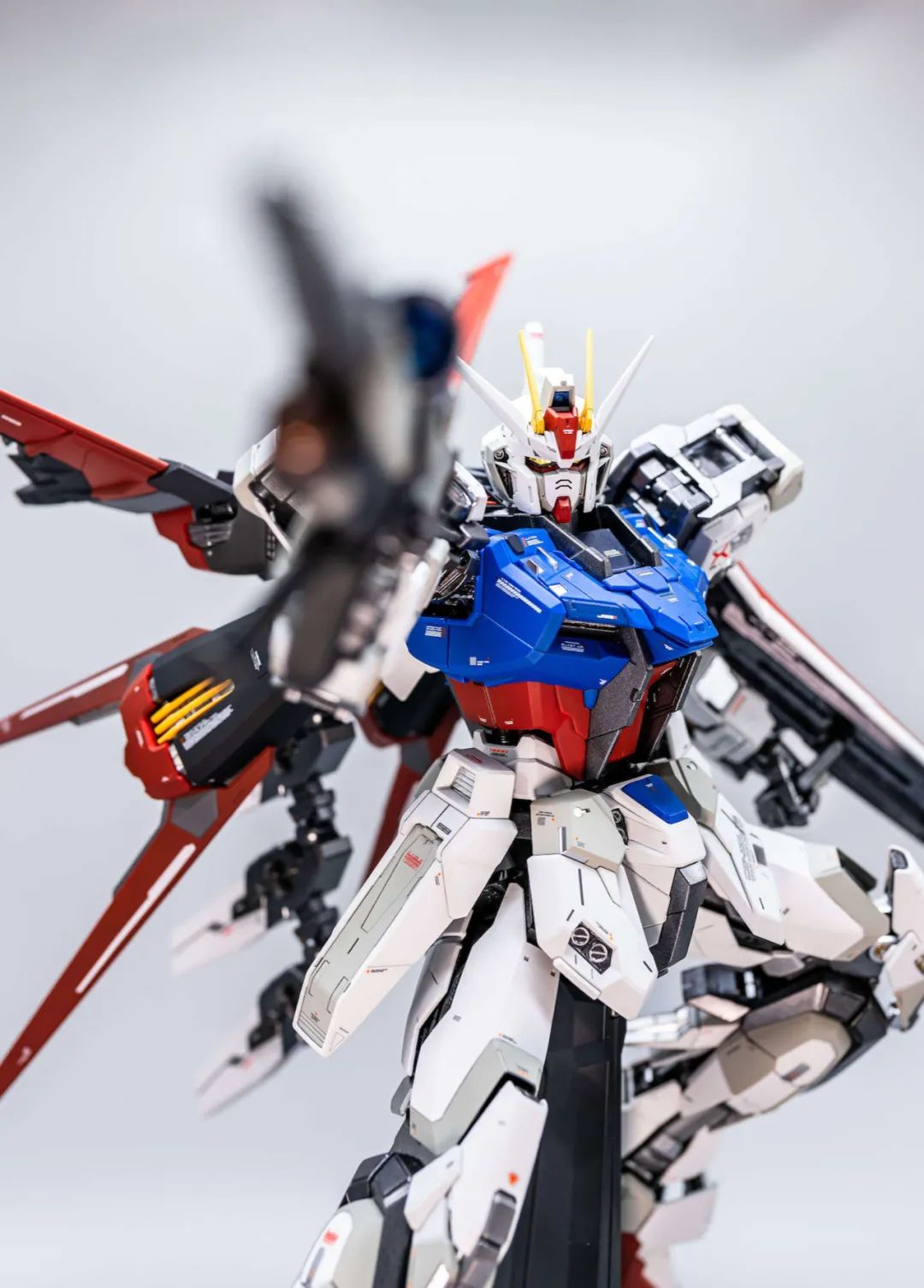 pg强袭高达头部拼装,pg强袭自由拼装过程