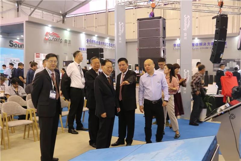 上海民族品牌展销会,上海汽车展中国崛起