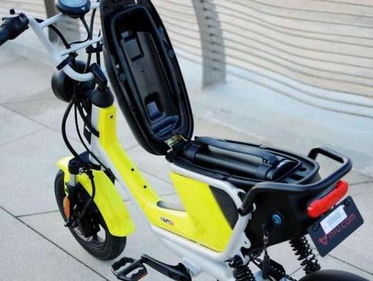 2018年的小牛um电动车参数,小牛电动uqis都市版新国标多少钱