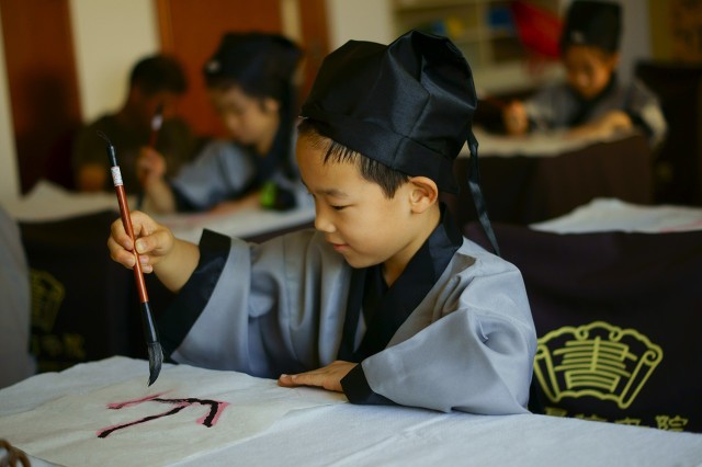 三字经是儒家作品吗,三字经是国学还是儒学