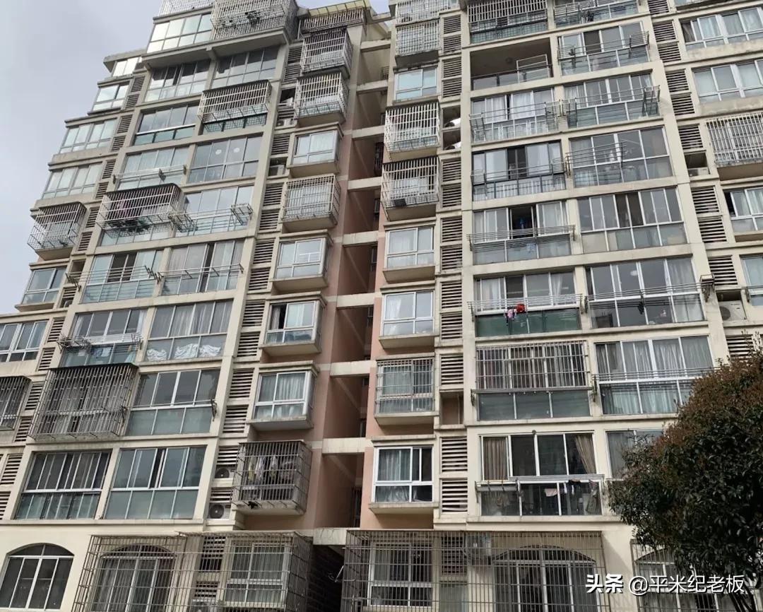 菜校也有春天！这所学校悄悄逆袭，竟然还没溢价？