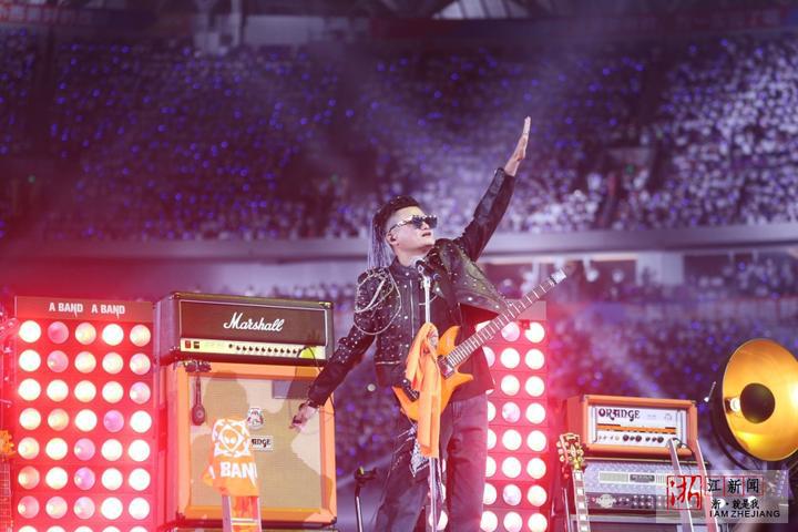 唱摇滚唱民谣唱流行歌曲你猜马云歌单里下一首是啥？