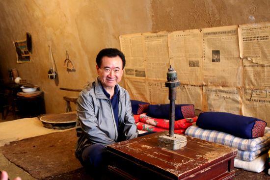 比尔盖茨崇拜的洛克菲勒 (比尔盖茨在哪里谈到洛克菲勒)