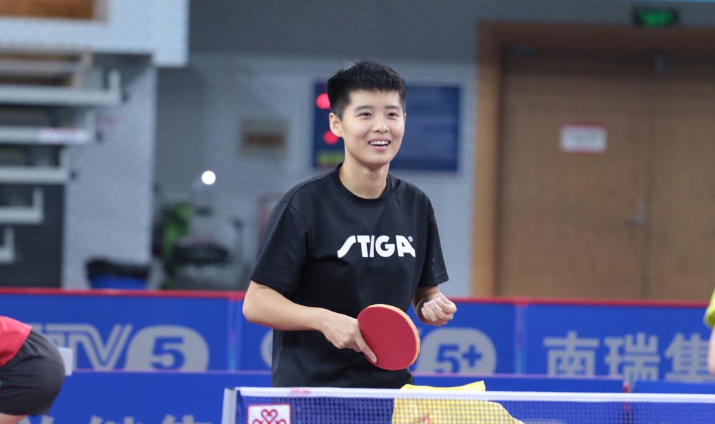 国乒第一美女陈梦图片,国乒新排名女乒一姐垫底