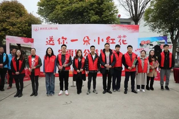 他们是新时代的“雷锋”，让爱在江阴无限绵延