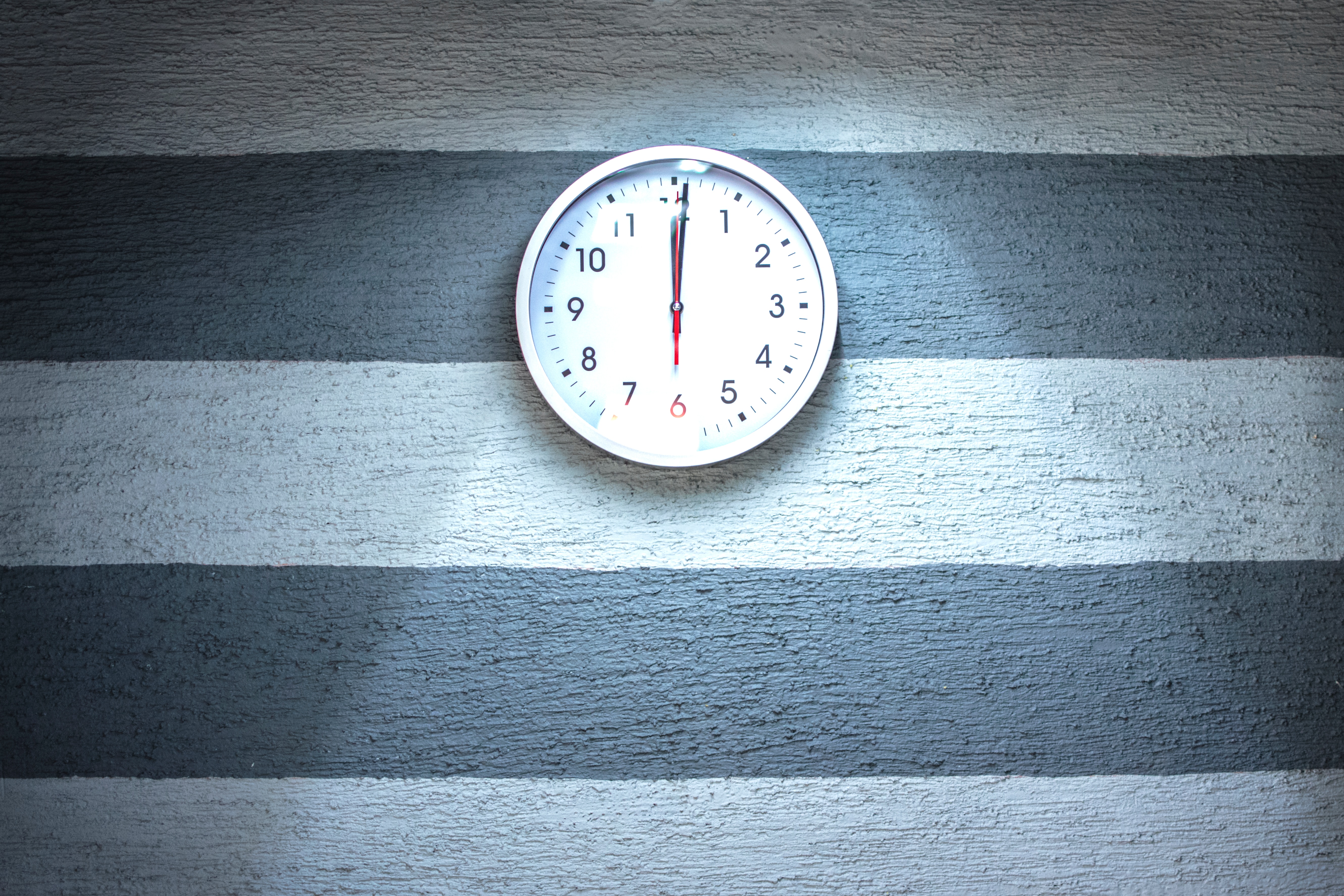 24h除了工作，她可以挤出3h看书，但是我的时间都去哪了？