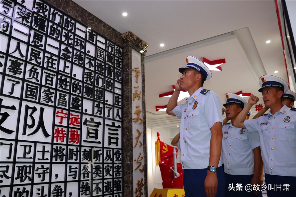 金昌消防李伟、郭文朋喜获全省、全市情系国防“最美家庭”荣誉