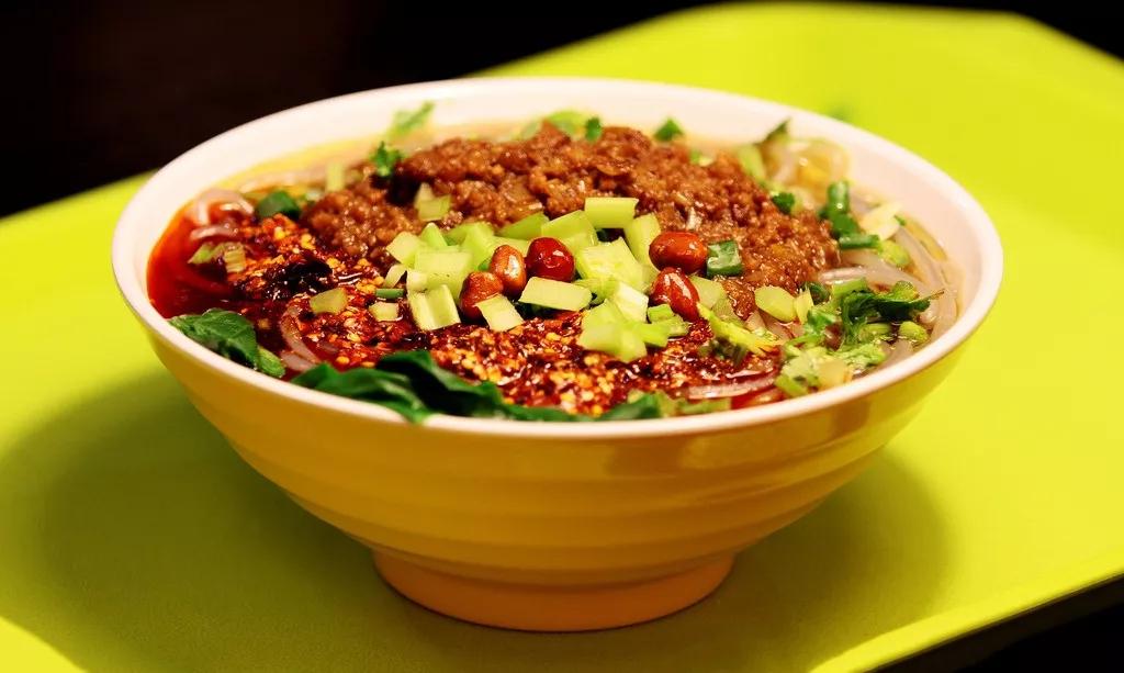 酸辣粉和臭豆腐店选址,炸酱面酸辣粉店怎么选址