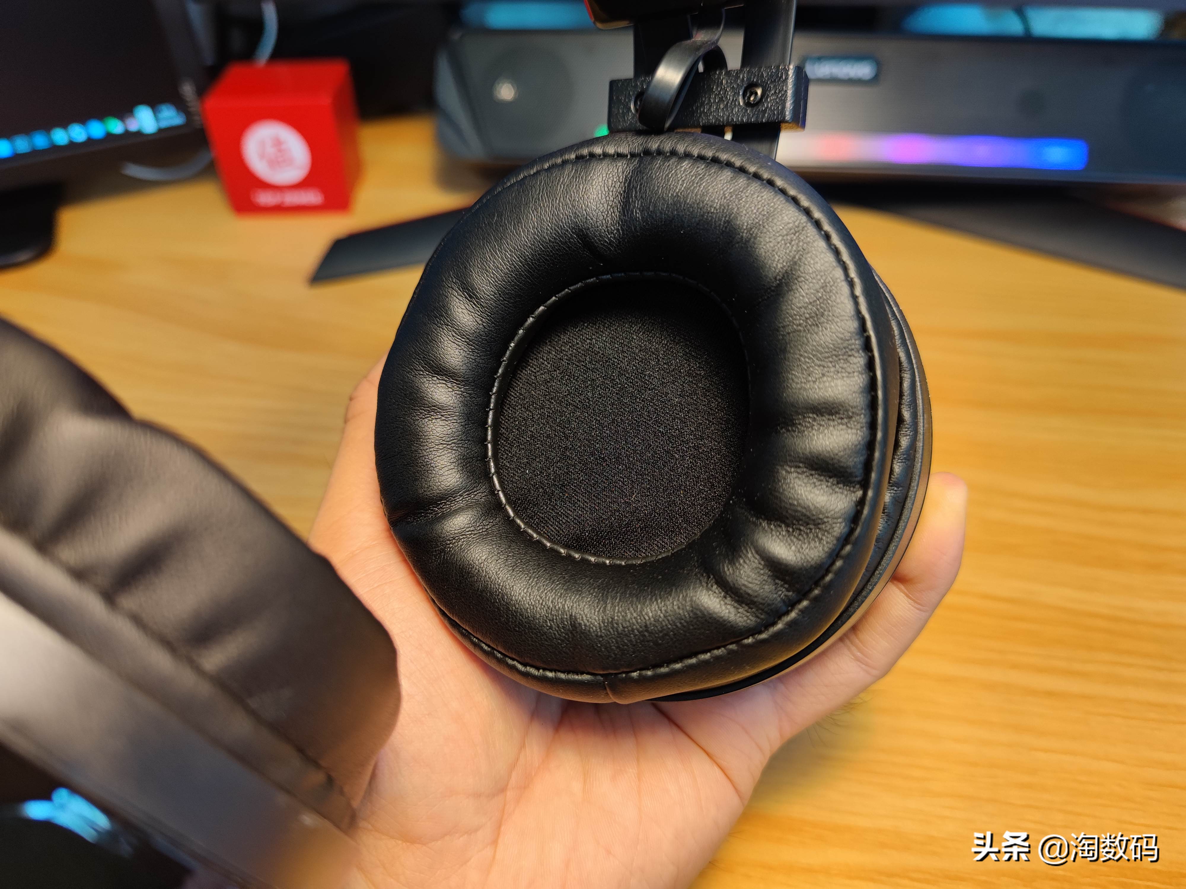 拆验声卡辩真身：￥49元因丑贬值虚拟7.1声道游戏耳麦，爆拆验票