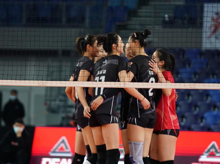 郎平奥运会战术调整,中国女排郎平的创新方式