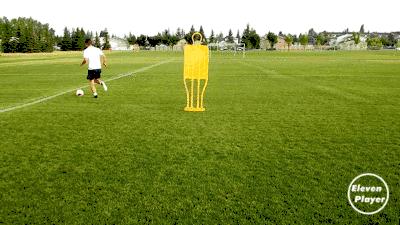 足球过人实用技巧小学生,100个足球过人技巧教学