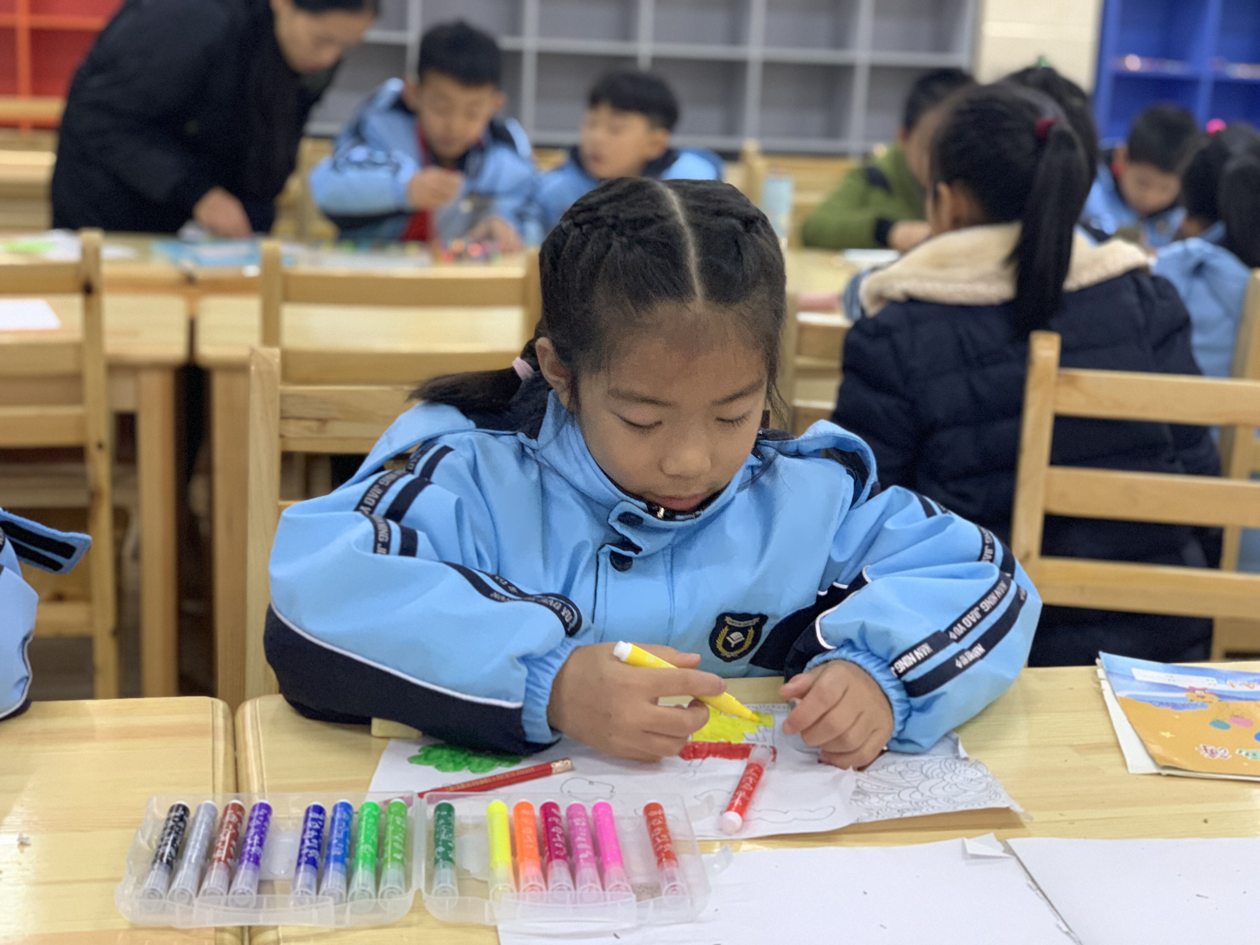 扬帆起航励志前行,扬帆远航追逐梦想