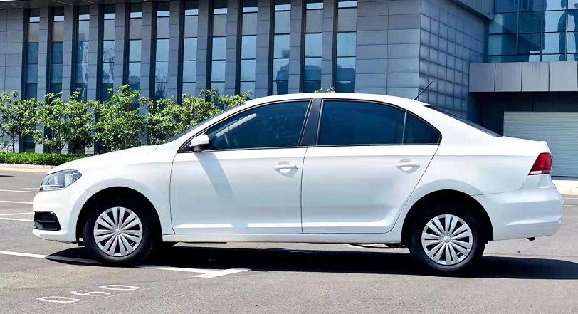 6万多买大众桑塔纳自动挡,6万块钱左右的桑塔纳