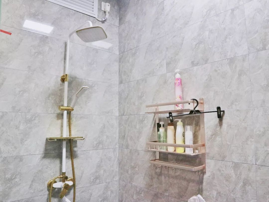 美体探店,死海盐水漂浮评测