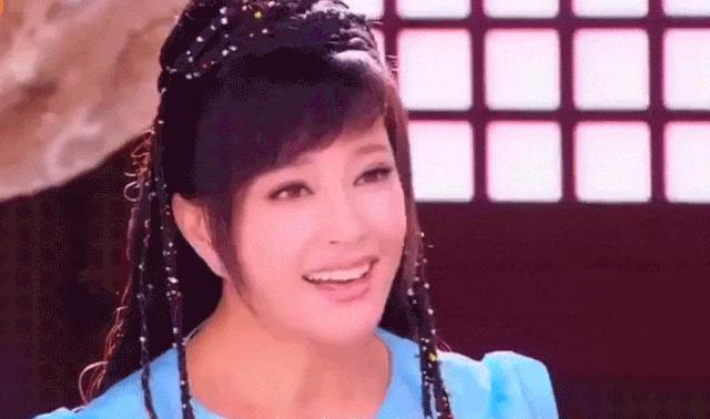 谭松韵人中长为什么不显老,谭松韵老气