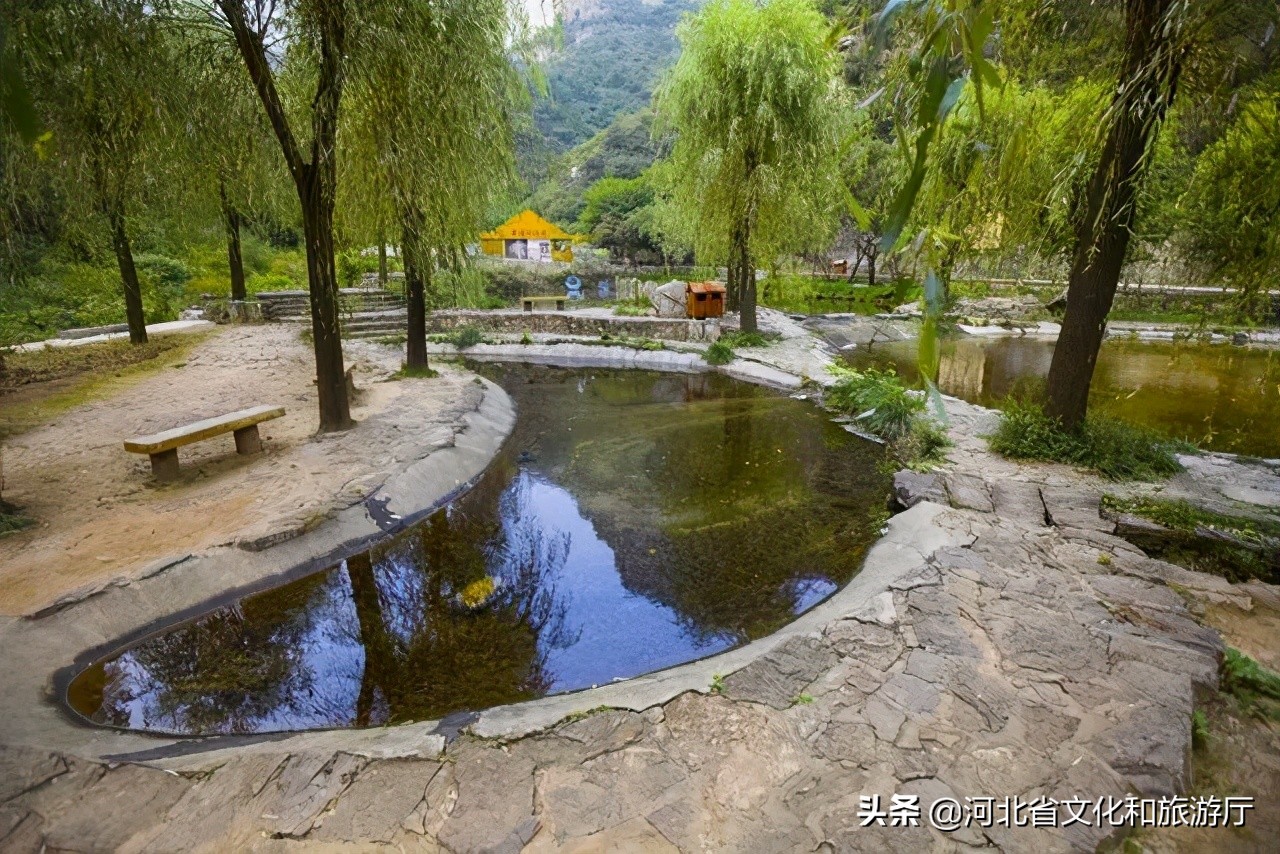 沕沕水景区几月份去最好,沕沕水水帘洞和百丈飞瀑