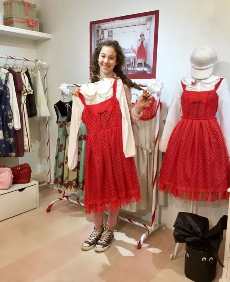 Lo娘最爱的草莓裙！连女神美沙子都疯狂种草